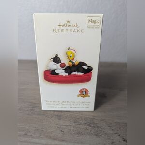 Hallmark Keepsake A Christmas Story Looney Tunes Sylvester & Tweety Ornament